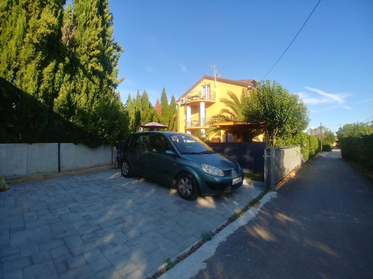 Appartamento Lana Apartman Medolino Esterno foto